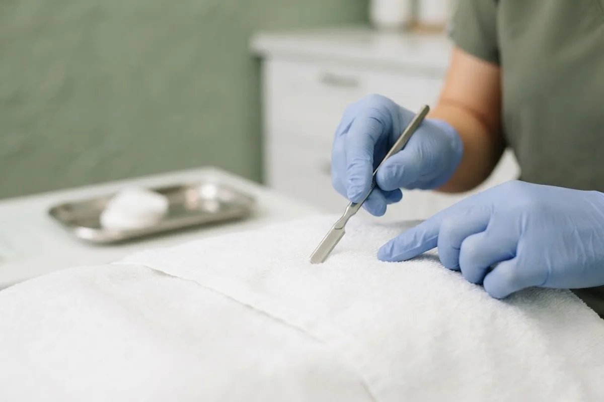 Dermaplaning vs Shaving Your Face